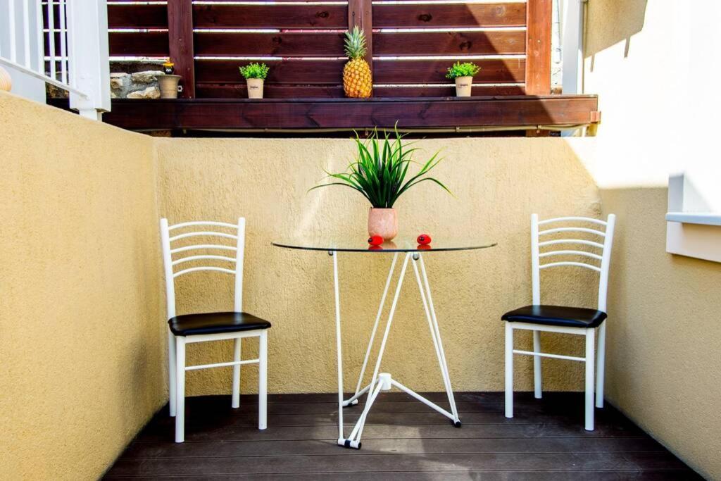 Avocado Villa Offering Peace And Relaxation อาร์กอสโตลี ภายนอก รูปภาพ